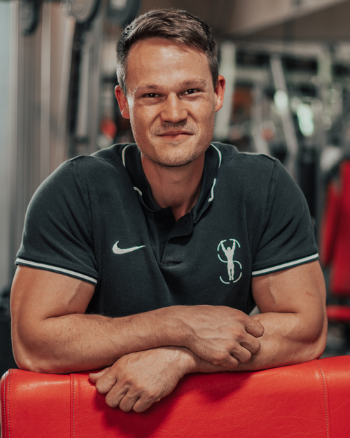 Trainer Yannik Schlemm - Fitnesspark Maschen GmbH e.b. Life Fitness